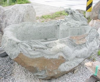 자연석 용수반